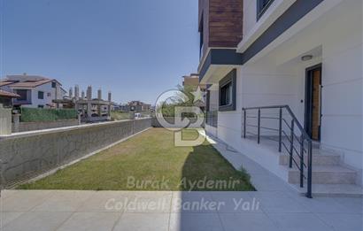  Dikili Cumhuriyet Mahallesi’nde 6+1 Müstakil Tripleks Villa – 300 m² Arsa Paylı, Otoparklı, 3 Teraslı