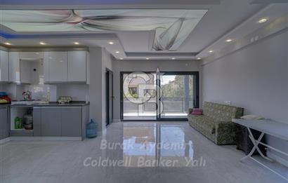  Dikili Cumhuriyet Mahallesi’nde 6+1 Müstakil Tripleks Villa – 300 m² Arsa Paylı, Otoparklı, 3 Teraslı