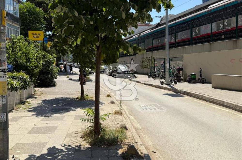 KADIKÖY SUADİYE MARMARAY KARŞISI YENİ BİNA 2+1 SATILIK DAİRE