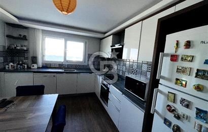 YENİ FOÇA'DA EŞSİZ MANZARALI MÜSTAKİL TRİPLEX VİLLA 