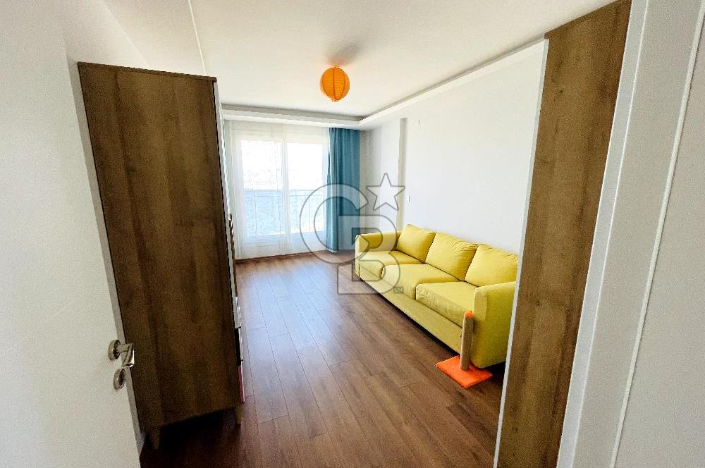 YENİ FOÇA'DA EŞSİZ MANZARALI MÜSTAKİL TRİPLEX VİLLA 