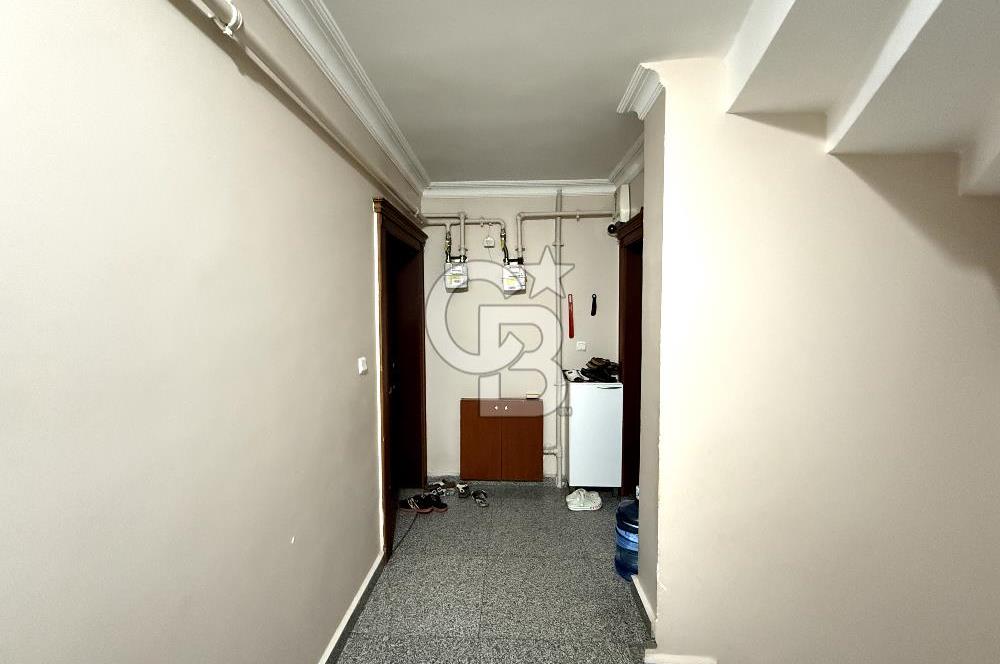 Ümraniye İstiklal Mahallesi nde Satılık 2 + 1 Daire