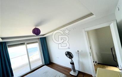 YENİ FOÇA'DA EŞSİZ MANZARALI MÜSTAKİL TRİPLEX VİLLA 