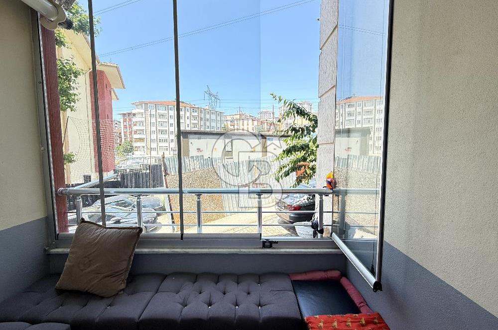 Ümraniye İstiklal Mahallesi nde Satılık 2 + 1 Daire