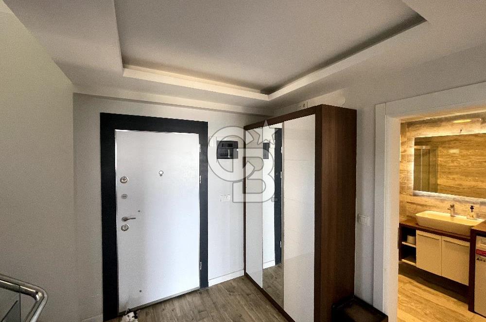 YENİ FOÇA'DA EŞSİZ MANZARALI MÜSTAKİL TRİPLEX VİLLA 