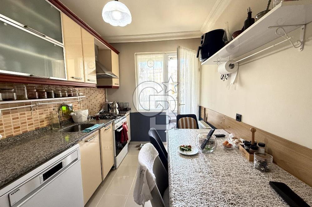 Ümraniye İstiklal Mahallesi nde Satılık 2 + 1 Daire
