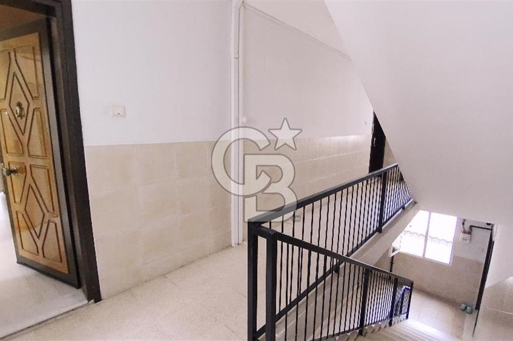 İzmir Bayraklı Soğukkuyu Eşyalı Kiralık 3+1 140 M² Daire