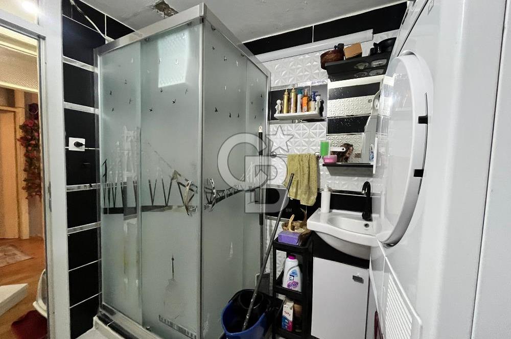 KARŞIYAKA ÇARŞI 4+1 ARAKAT SATILIK DAİRE