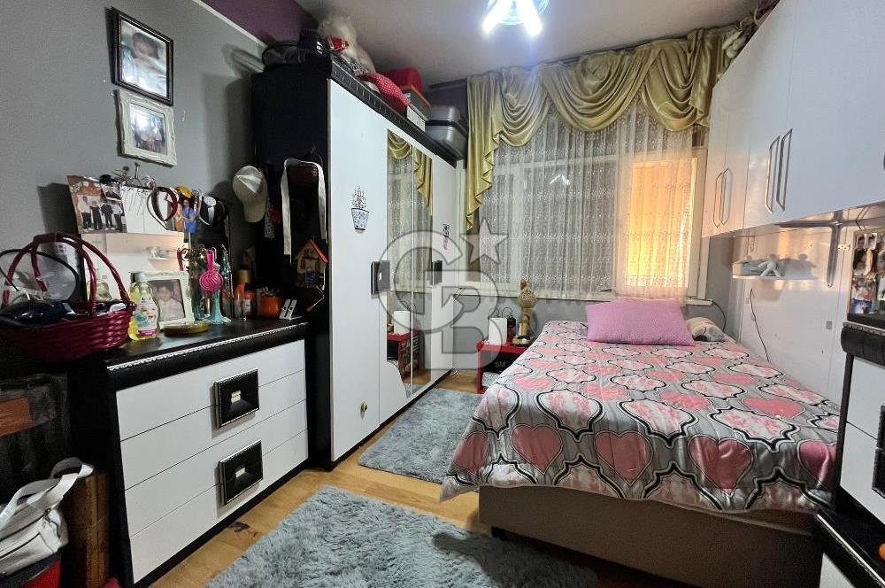 KARŞIYAKA ÇARŞI 4+1 ARAKAT SATILIK DAİRE