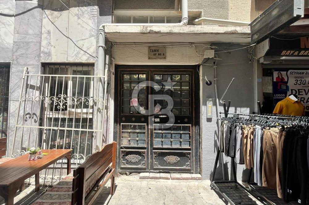 KARŞIYAKA ÇARŞI 4+1 ARAKAT SATILIK DAİRE