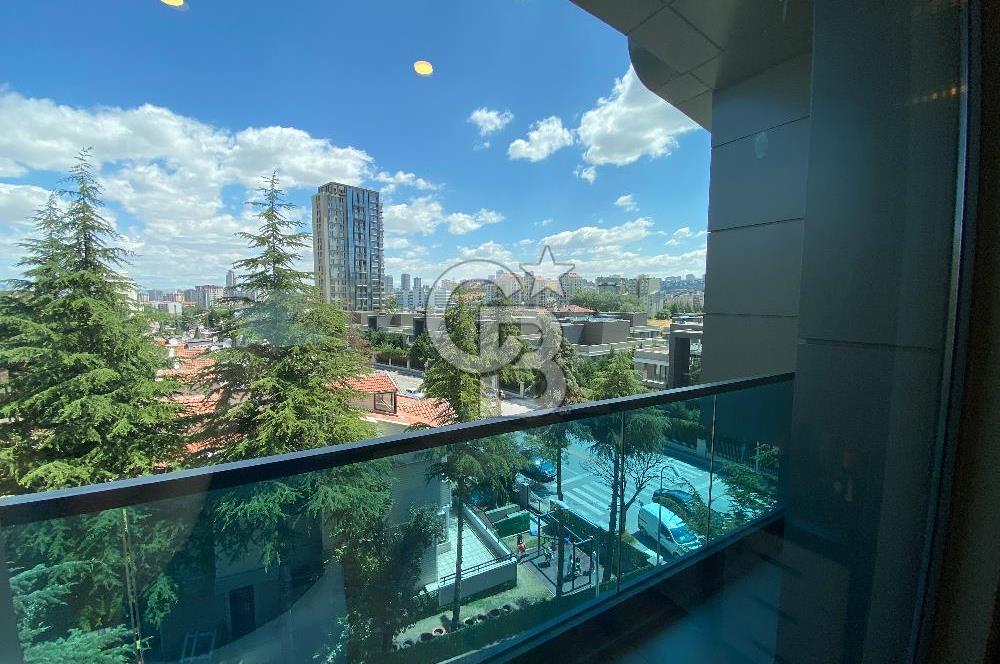 Park Caddesi'nde Prestijli Konumda, Teraslı ve Geniş Kiralık Ofis
