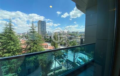 Park Caddesi'nde Prestijli Konumda, Teraslı ve Geniş Kiralık Ofis