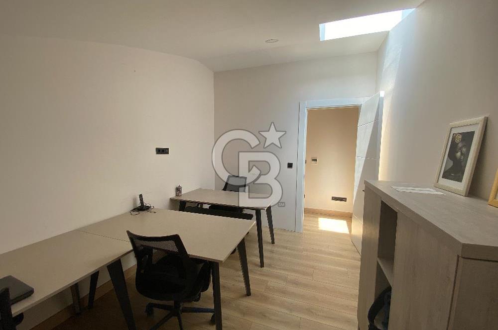Park Caddesi'nde Prestijli Konumda, Teraslı ve Geniş Kiralık Ofis