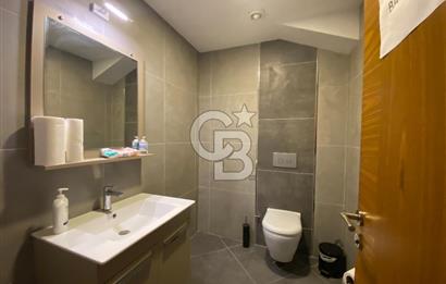 Park Caddesi'nde Prestijli Konumda, Teraslı ve Geniş Kiralık Ofis