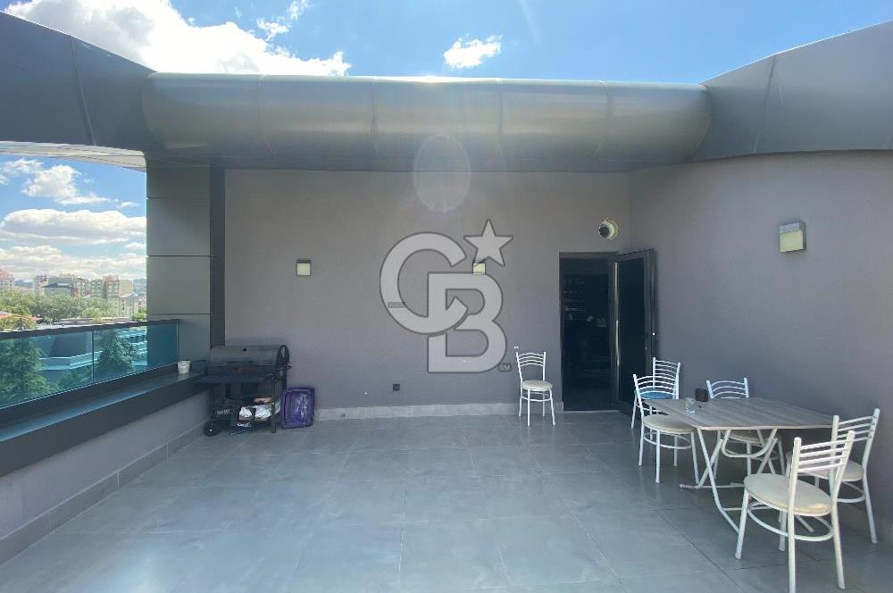Park Caddesi'nde Prestijli Konumda, Teraslı ve Geniş Kiralık Ofis