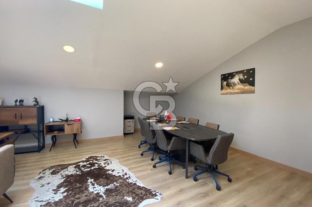 Park Caddesi'nde Prestijli Konumda, Teraslı ve Geniş Kiralık Ofis