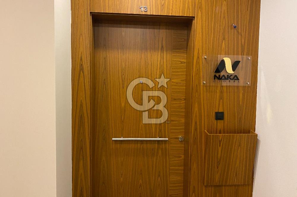 Park Caddesi'nde Prestijli Konumda, Teraslı ve Geniş Kiralık Ofis