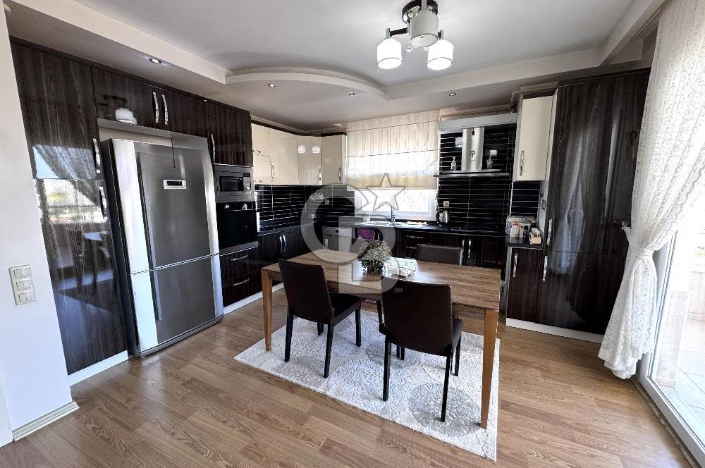 YENİŞEHİR 50.YIL MERKEZİ KONUMDA SATILIK 4+1 DAİRE 