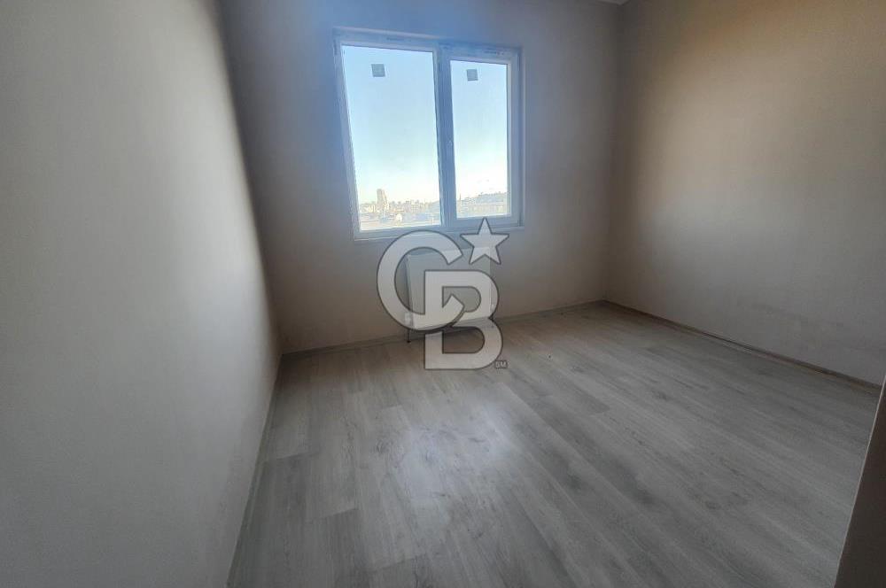 MALTEPE  AYDINEVLER DE 0 PAMİLİA SİT.2+2KÖŞE DUBLEKSSATILIK DAİRE