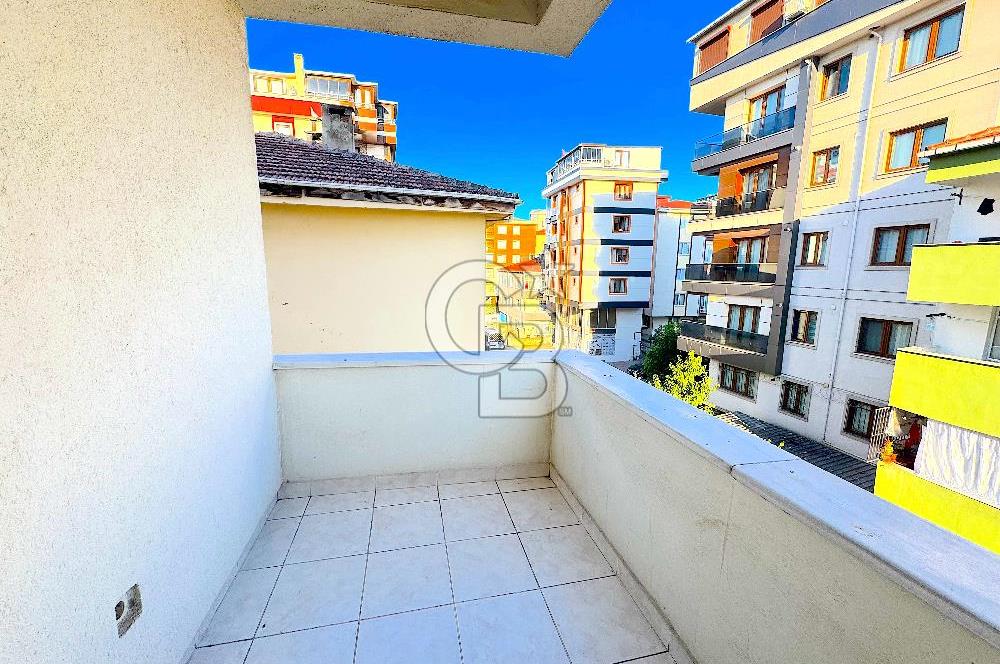 KARTAL ESENTEPE'DE GENİŞ, FERAH 3+1 KİRALIK DAİRE