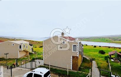 SUBUKTA GÖL MANZARALI SITE iÇERISINDE MÜSTAKIL BAHÇELI 3+1 VILLA