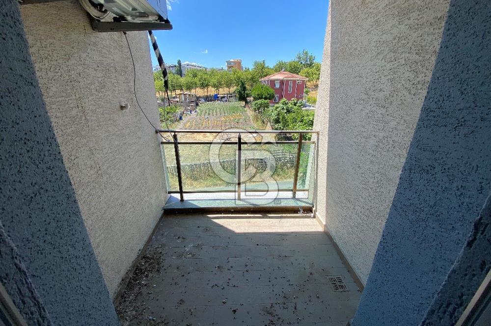 Beylikdüzü Alya Mercan Sitesinde Arakat Sıfır 3+1 Daire