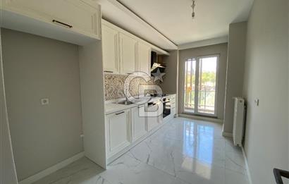 Beylikdüzü Alya Mercan Sitesinde Arakat Sıfır 3+1 Daire