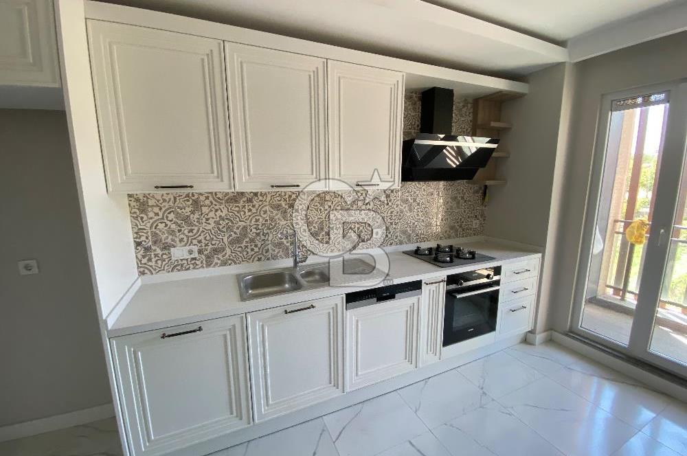 Beylikdüzü Alya Mercan Sitesinde Arakat Sıfır 3+1 Daire