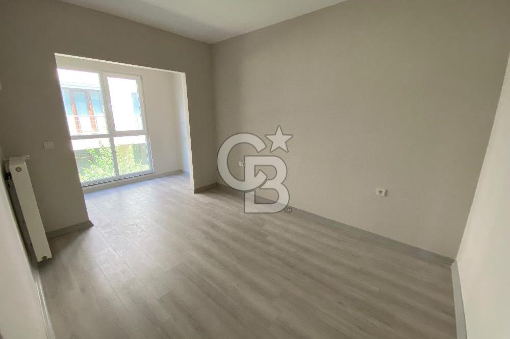 Beylikdüzü Alya Mercan Sitesinde Arakat Sıfır 3+1 Daire