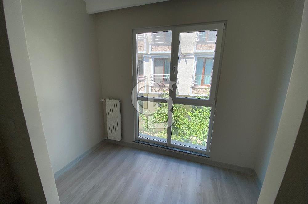 Beylikdüzü Alya Mercan Sitesinde Arakat Sıfır 3+1 Daire