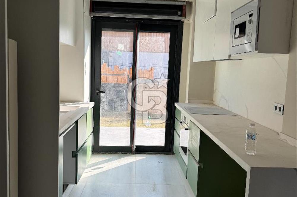 URLA KUŞÇULAR 4+1 MÜSTAKİL BAHÇE VE HAVUZLU VİLLA