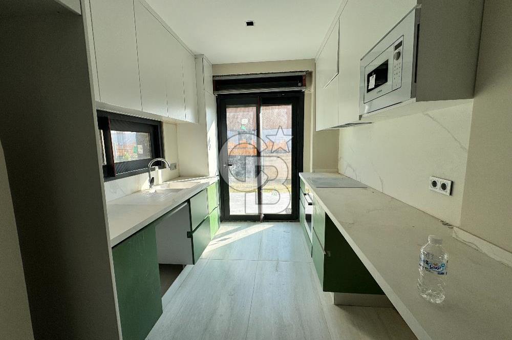 URLA KUŞÇULAR 4+1 MÜSTAKİL BAHÇE VE HAVUZLU VİLLA