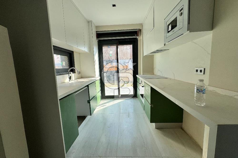 URLA KUŞÇULAR 4+1 MÜSTAKİL BAHÇE VE HAVUZLU VİLLA