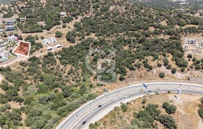 Bodrum Ortakent'te Deniz Manzaralı Köşe Arsa