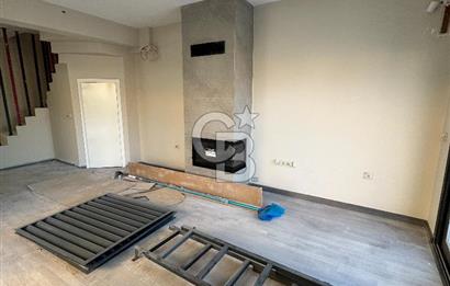 URLA KUŞÇULAR 4+1 MÜSTAKİL BAHÇE VE HAVUZLU VİLLA