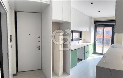 URLA KUŞÇULAR 4+1 MÜSTAKİL BAHÇE VE HAVUZLU VİLLA