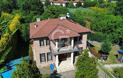 Sakarya Sapanca Kırkpınar da Satılık 5+1 ve Havuzlu Villa