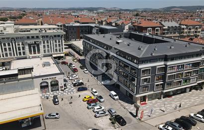 HİLLORİA İŞ VE YAŞAM MERKEZİ'NDE CADDE CEPHE 2+1 SATILIK OFİS
