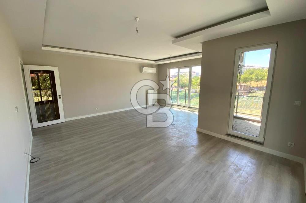 Beylikdüzü Alya Mercan Sitesinde Arakat Sıfır 3+1 Daire