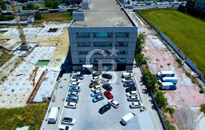 HADIMKÖY YOLUNA CEPHE 2.835 M2  KİRALIK FABRİKA KATI 
