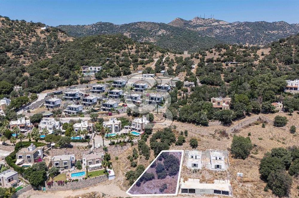 Bodrum Ortakent'te Deniz Manzaralı Arsa