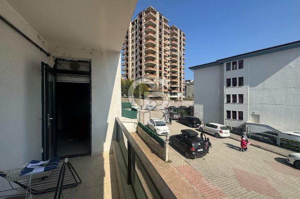 Duruşehir merkezi konumda eşyalı kiralık 1+1 daire