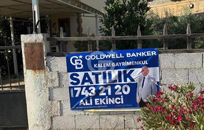Güzelbahçe Çamlı'da Geniş Bahçeli Müstakil Villa