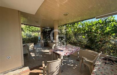 Güzelbahçe Çamlı'da Geniş Bahçeli Müstakil Villa