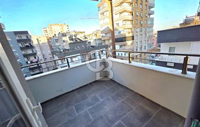 MAVİ BULVARDA GENİŞ 1+1 EŞYALI SATILIK DAİRE