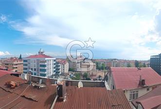 ŞAHİNCİLİ'DE SATILIK 4+1 DUBLEKS DAİRE MERKEZİ KONUMDA