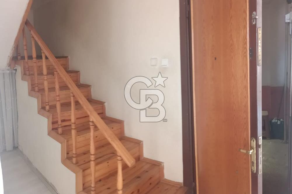 ŞAHİNCİLİ'DE SATILIK 4+1 DUBLEKS DAİRE MERKEZİ KONUMDA