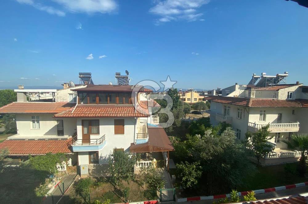 GÜRE'DE SİTE İÇİ BAKIMLI BAHÇE KULLANIMLI VİLLA