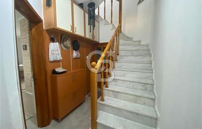 GÜRE'DE SİTE İÇİ BAKIMLI BAHÇE KULLANIMLI VİLLA