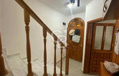 GÜRE'DE SİTE İÇİ BAKIMLI BAHÇE KULLANIMLI VİLLA